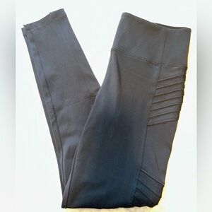 Athleta Delancey Moto Tight Black Ankle Zippers Size Medium